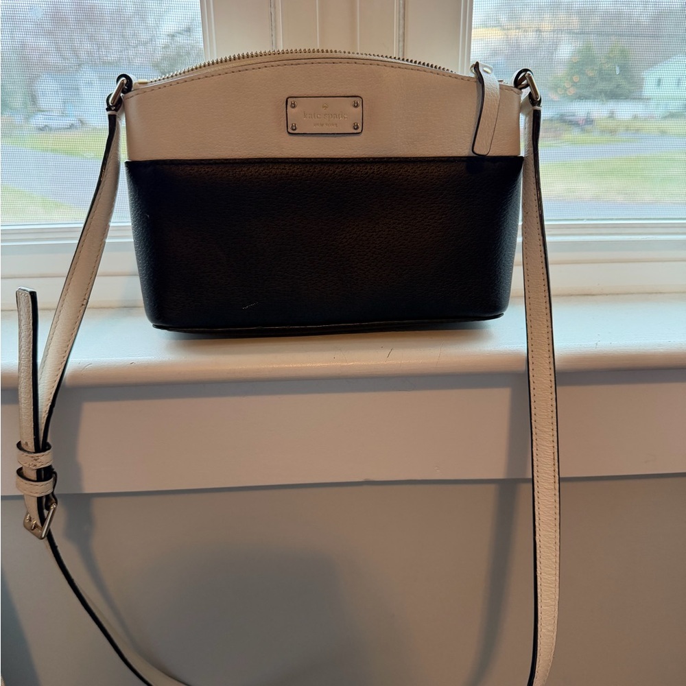 kate spade Black & Cream Two-Tone Pebble Leather Crossbody
